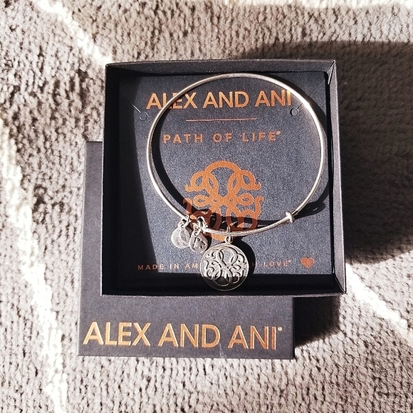 Alex & Ani Path Of Life bracelet Strength Motivati - Picture 3 of 5